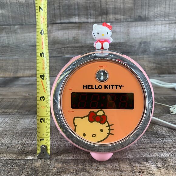 Hello Kitty Clock Pink AM/FM Projection Radio - Picture 6 of 11